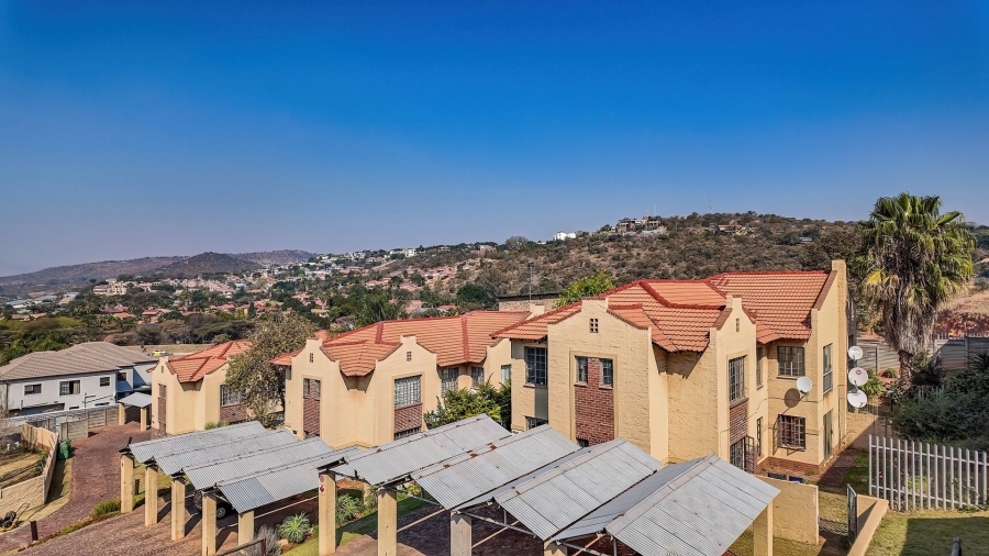 3 Bedroom Property for Sale in Azalea Park North West